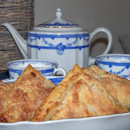 La Rue De France Bed & Breakfast