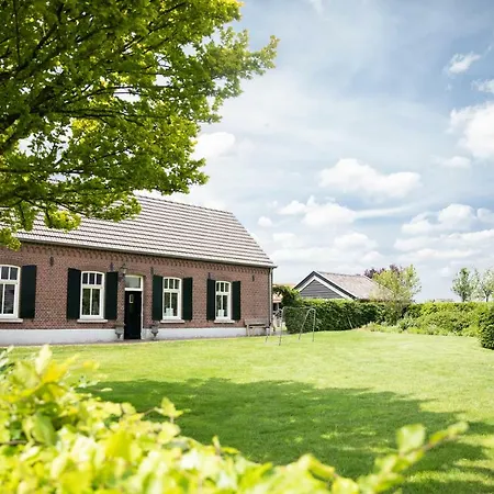 La Rue De France Bed & Breakfast